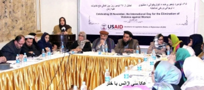 جنگ و فقر به عنوان پدیده های خشونت زا همواره برای انسان ها درد و رنج می آفریند